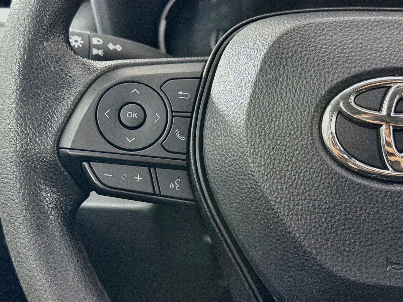 Certified 2025 Toyota RAV4 XLE AWD/4WD image 17