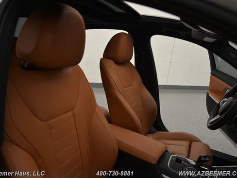 Used 2021 BMW 330i Sedan w/ M Sport Package RWD image 21