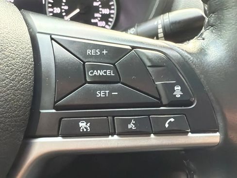 Used 2022 Nissan Sentra SV image 11