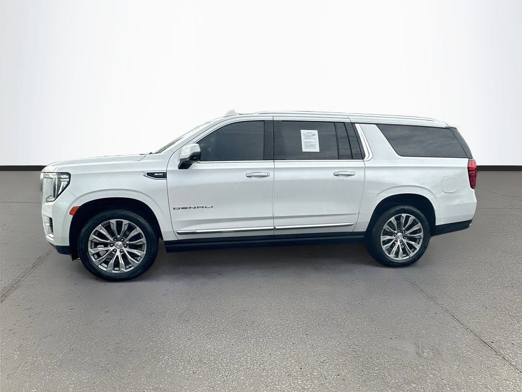 Used 2021 GMC Yukon XL Denali w/ Denali Premium Package RWD image 4