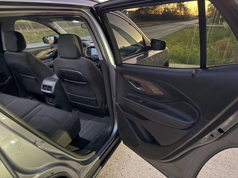 Used 2018 GMC Terrain SLE w/ Infotainment Package I image 28
