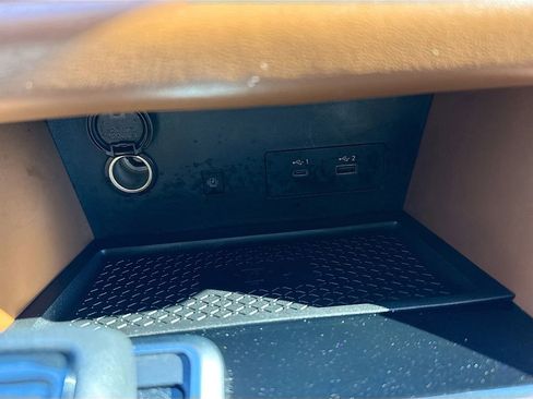 Used 2022 Nissan Pathfinder Platinum w/ Cargo Package image 26