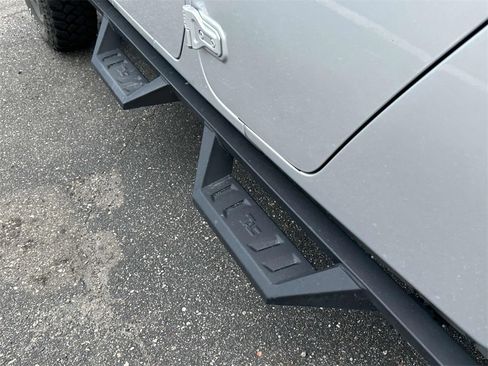 Used 2022 Jeep Gladiator Willys image 13