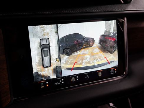 Used 2024 GMC Yukon Denali Ultimate image 17