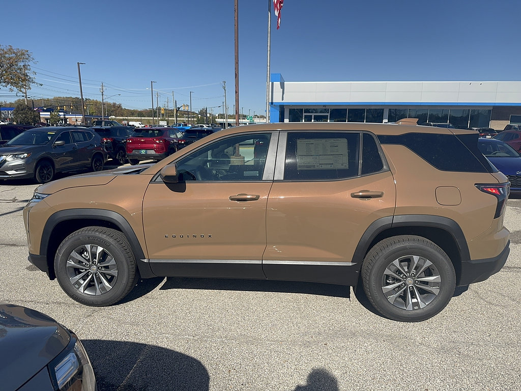 New 2027 Chevrolet Equinox LT AWD/4WD image 2