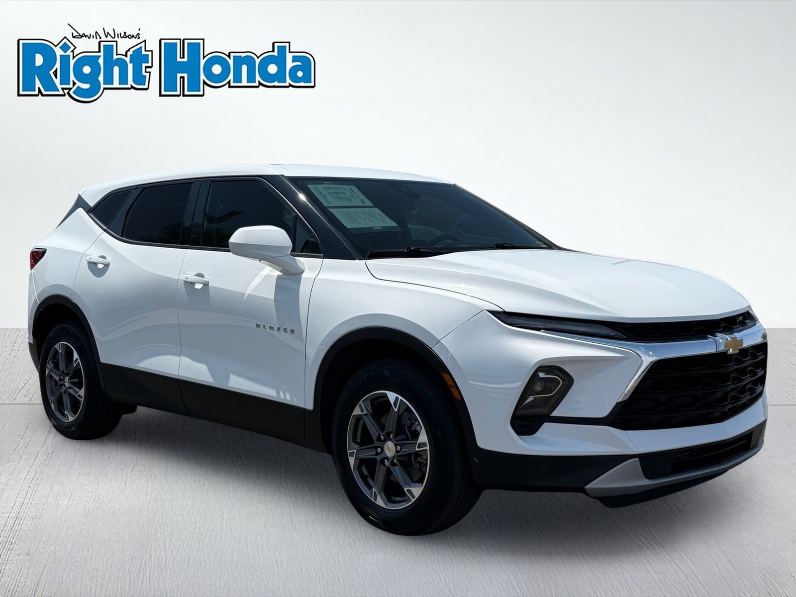 Used 2025 Chevrolet Blazer LT AWD/4WD image 10