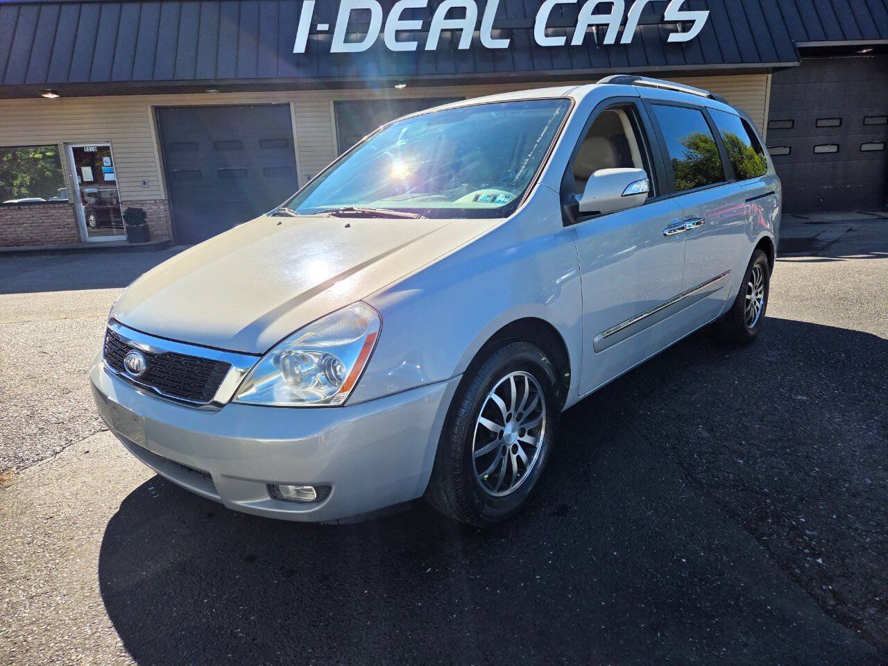 Used 2012 Kia Sedona EX w/ Luxury Pkg FWD image 37