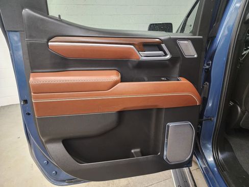 Used 2025 GMC Sierra 1500 Denali Ultimate image 27