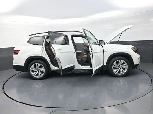 Used 2022 Volkswagen Atlas SE image 42