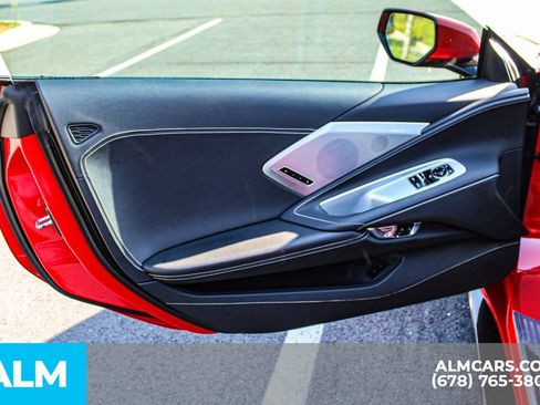 Used 2020 Chevrolet Corvette Stingray Preferred Cpe w/ 2LT Preferred Equipment Group RWD image 32