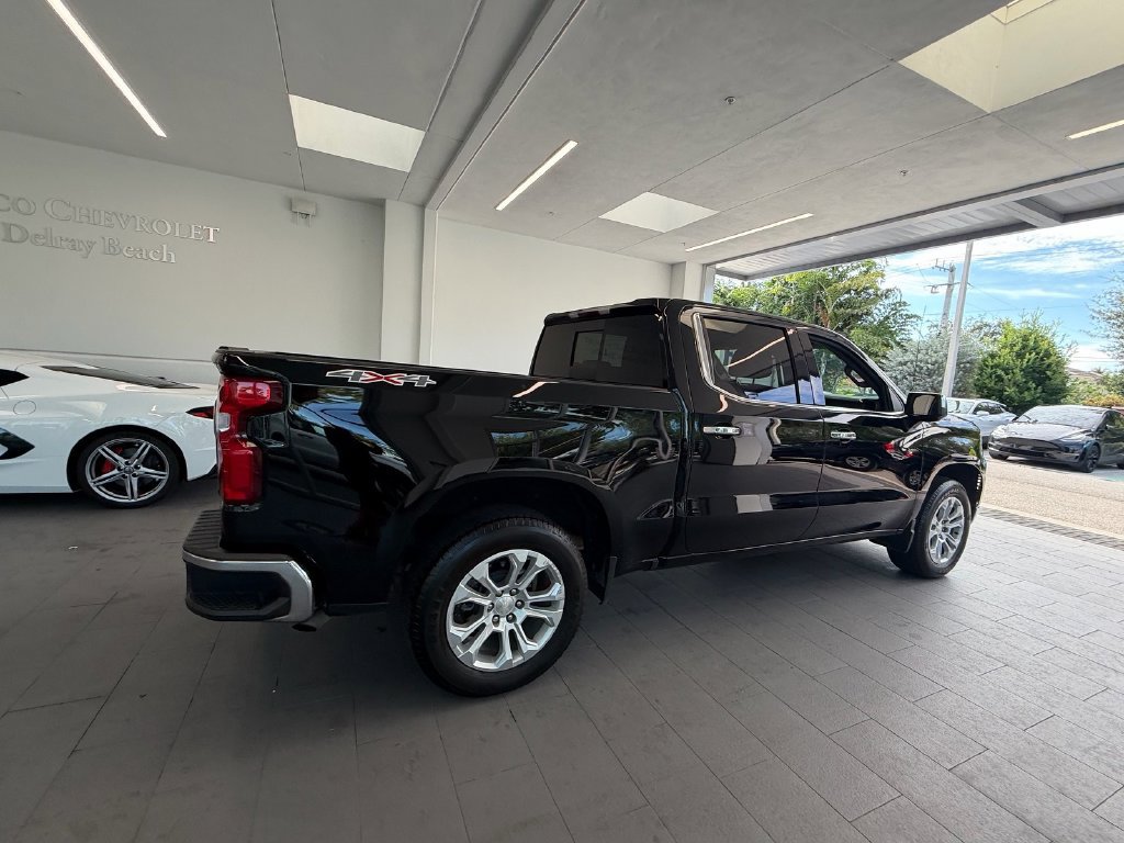 Certified 2022 Chevrolet Silverado 1500 LTZ w/ LTZ Premium Package AWD/4WD image 7