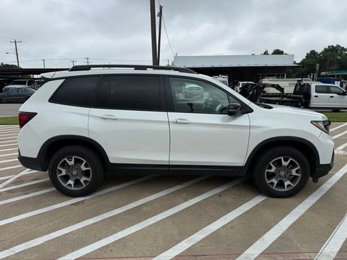 Used 2022 Honda Passport TrailSport image 8