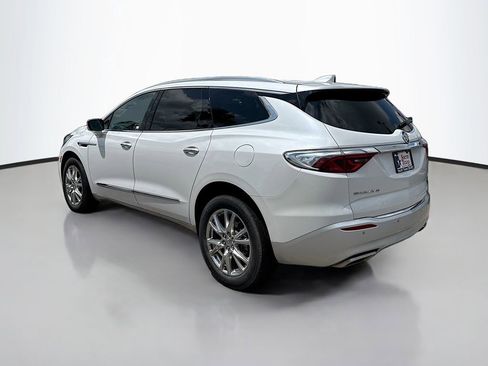 Used 2023 Buick Enclave Essence w/ Experience Buick Package image 5