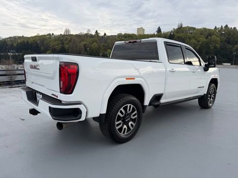 Used 2023 GMC Sierra 2500 AT4 image 3