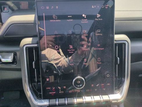 New 2026 GMC Yukon XL Denali w/ Sun & Power Step Package AWD/4WD image 14