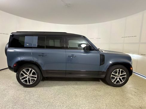 Used 2023 Land Rover Defender 110 X-Dynamic SE AWD/4WD image 6