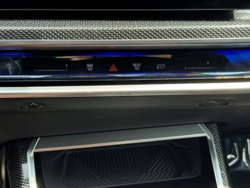 Used 2024 BMW i7 eDrive50 w/ M Sport Package RWD image 36