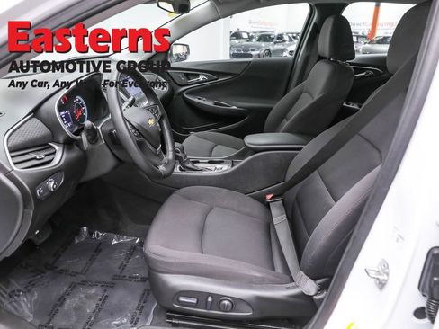 Used 2024 Chevrolet Malibu RS FWD image 14
