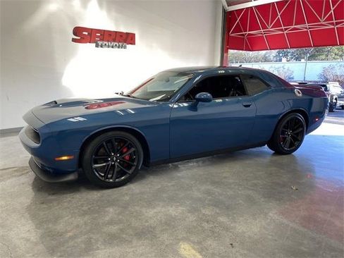 Used 2022 Dodge Challenger GT w/ Plus Package image 14