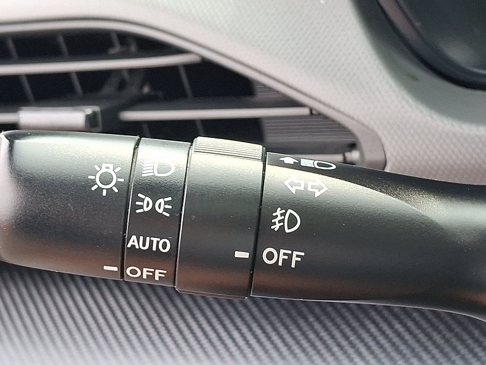 Used 2025 Subaru Crosstrek 2.5i Sport AWD/4WD image 25