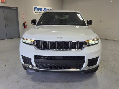 New 2026 Jeep Grand Cherokee L 2WD image 2