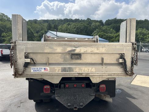 Used 2019 Ford F550 4x4 Regular Cab Super Duty image 6