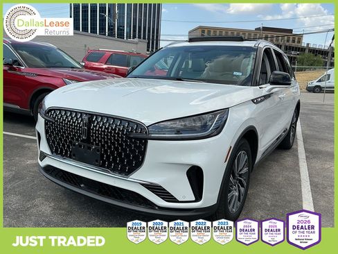 Used 2025 Lincoln Aviator 2WD image 1