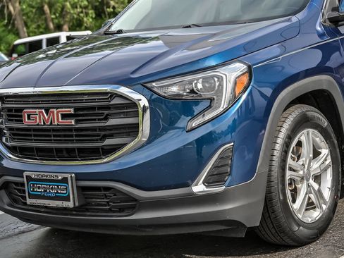 Used 2021 GMC Terrain SLE w/ Driver Convenience Package FWD image 6