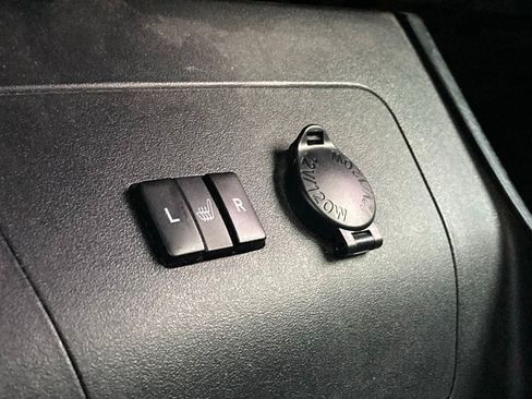 Used 2015 Toyota Prius Four FWD image 26