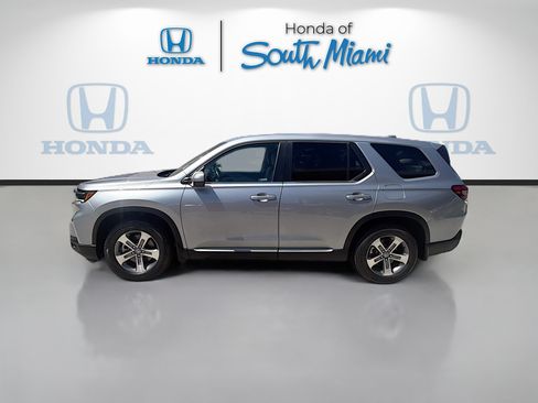 Certified 2024 Honda Pilot EX-L image 4