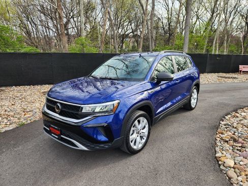 Certified 2023 Volkswagen Taos S w/ Driver Assistance Package image 1