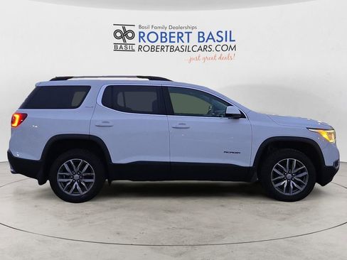Used 2017 GMC Acadia SLE image 6