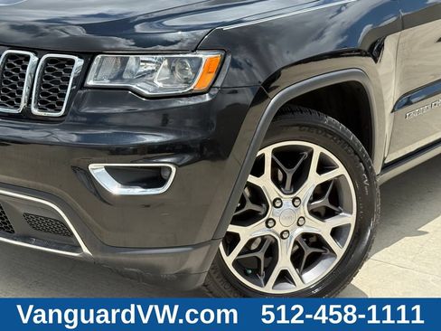 Used 2019 Jeep Grand Cherokee Limited RWD image 5