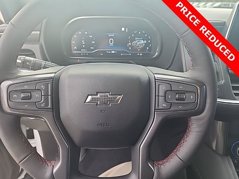 Used 2022 Chevrolet Suburban RST w/ Sport Performance Package image 11