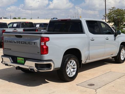 Used 2024 Chevrolet Silverado 1500 LT AWD/4WD image 6