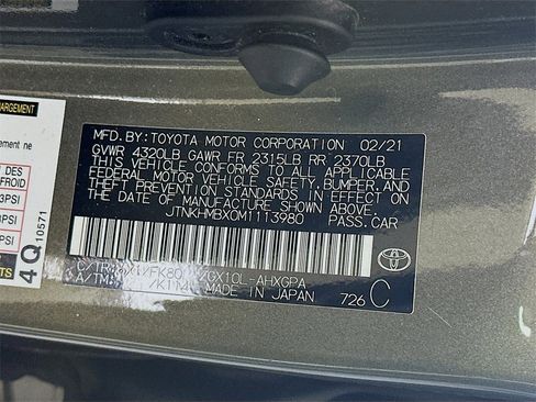 Used 2021 Toyota C-HR XLE image 36