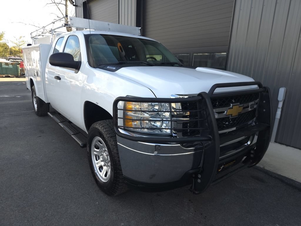 Used 2012 Chevrolet Silverado 3500 W/T AWD/4WD image 6