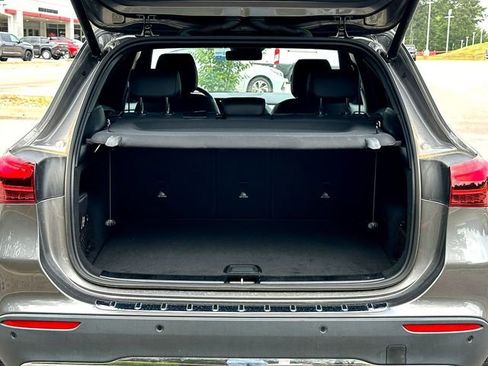 Used 2025 Mercedes-Benz GLA 250 image 32
