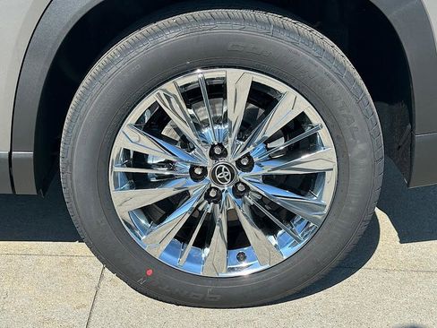 New 2026 Toyota Grand Highlander AWD image 16