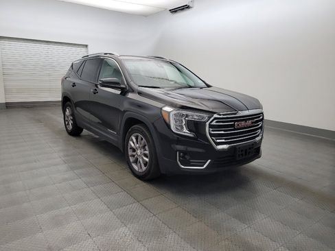 Used 2024 GMC Terrain SLT AWD/4WD image 13