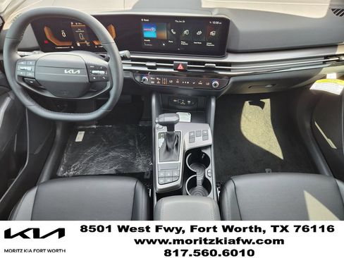 New 2026 Kia Sportage EX FWD image 18