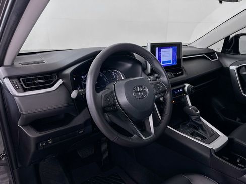 Used 2024 Toyota RAV4 XLE Premium FWD image 9