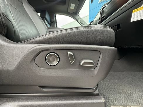 Used 2024 GMC Sierra 1500 Denali w/ Denali Reserve Package image 12