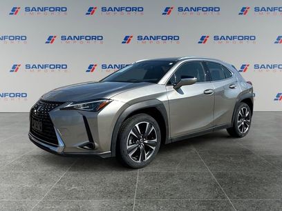 Used 2022 Lexus UX 200 w/ Accessory Package (Z1)