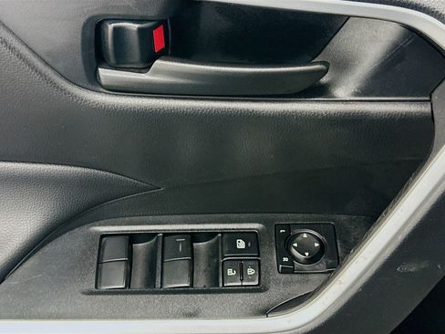 Used 2025 Toyota RAV4 LE image 15