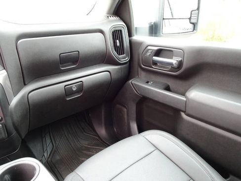Used 2022 GMC Sierra 2500 Pro w/ Convenience Package AWD/4WD image 18