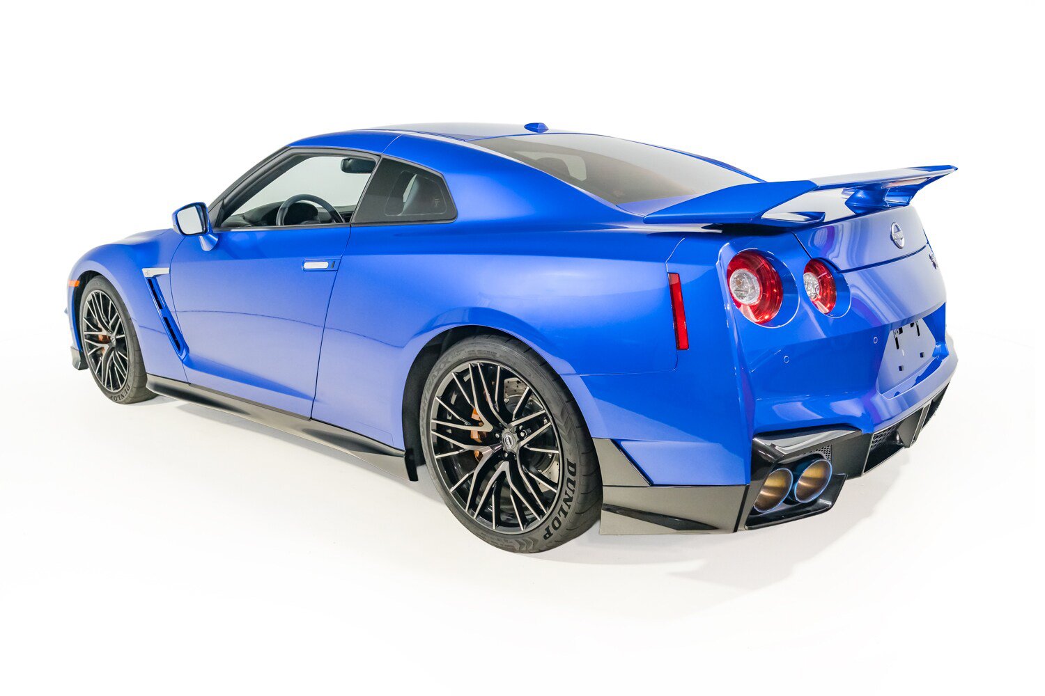 Used 2024 Nissan GT-R w/ Floor Mat Package AWD/4WD image 4