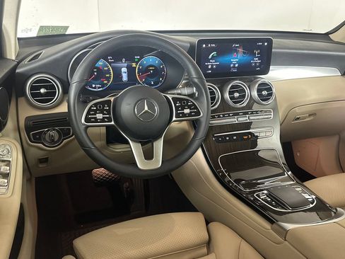 Certified 2021 Mercedes-Benz GLC 300 image 25