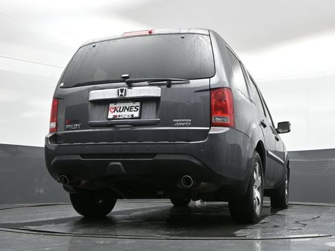 Used 2015 Honda Pilot Touring image 30