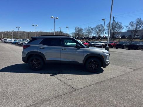 New 2026 Chevrolet TrailBlazer LT w/ Convenience Package image 3